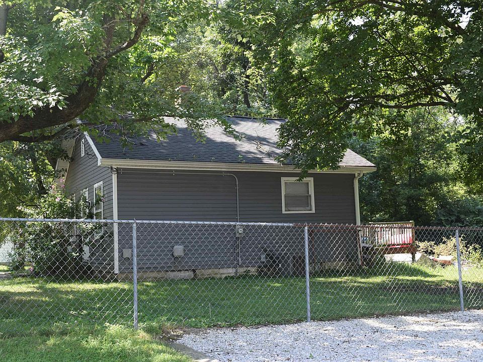 2nd image of 1413 S Boeke Rd