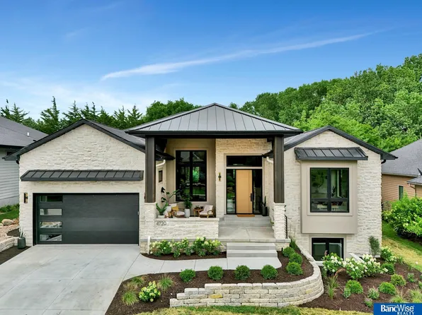 4720 Firebush Ln, Lincoln, NE 68516