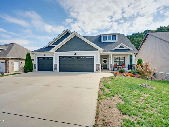 765 Gardenia Dr, Johnson City, TN 37615