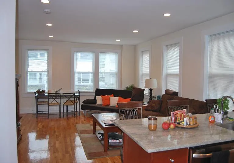 6 Larose Pl #1 — Photo 2