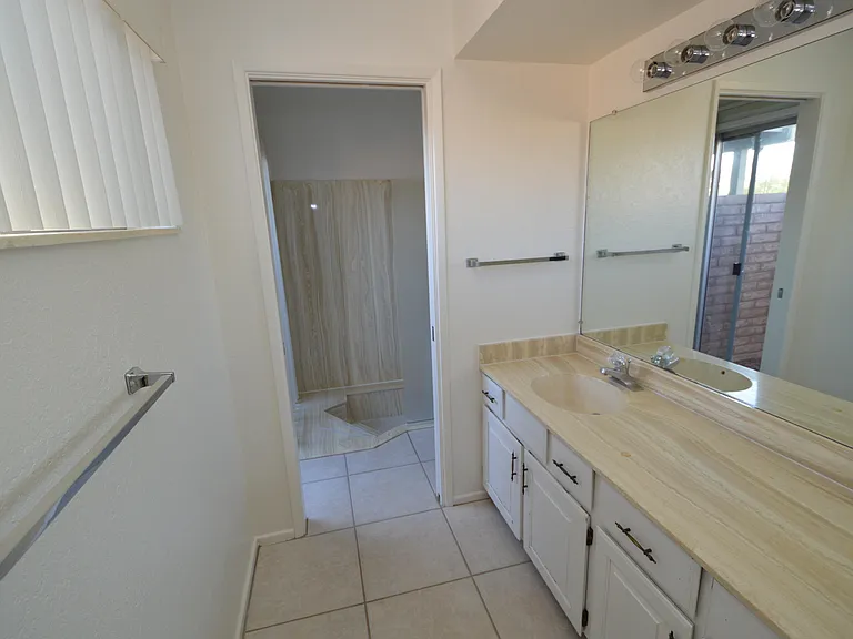 7722 E Knollwood Cir — Photo 16