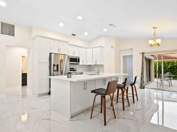 4498 Dogwood Cir, Weston, FL 33331