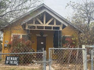 704 Avenue Q, Del Rio, TX 78840