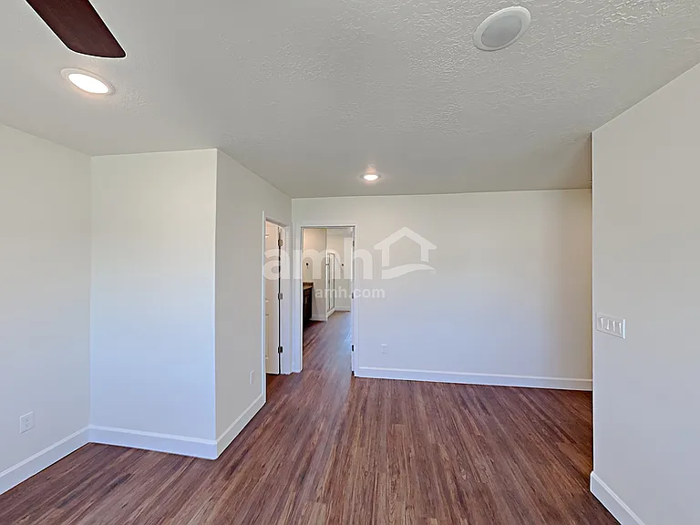 291 N Gibbons Ln — Photo 13