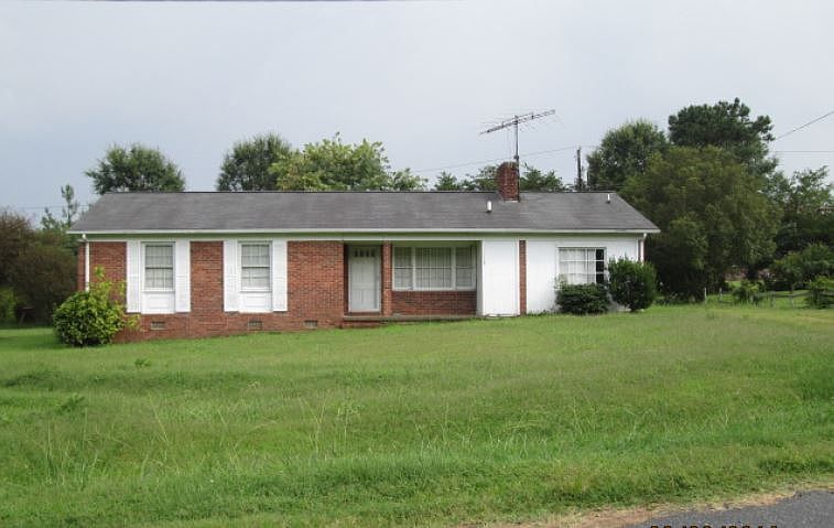 1st image of 118 Persimmon Cir