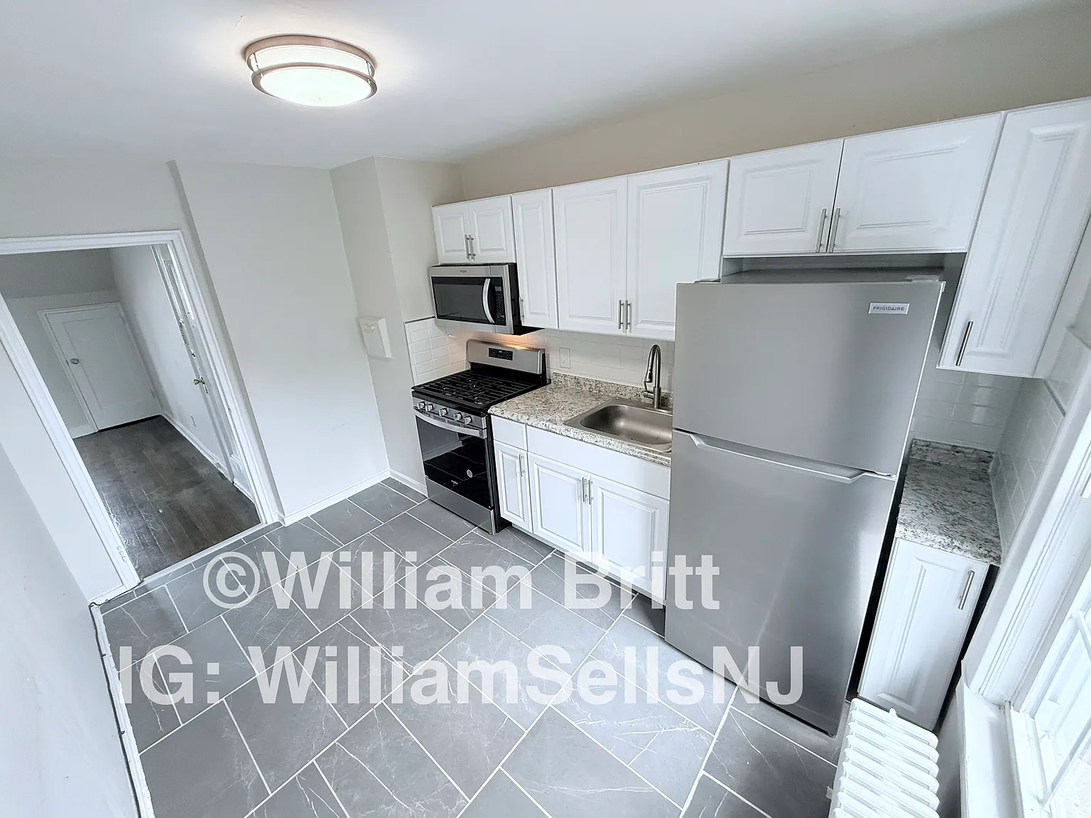 Studio, $1,895 — Photo 3