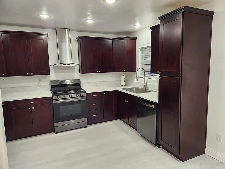 461 Smith Ave #A — Photo 4