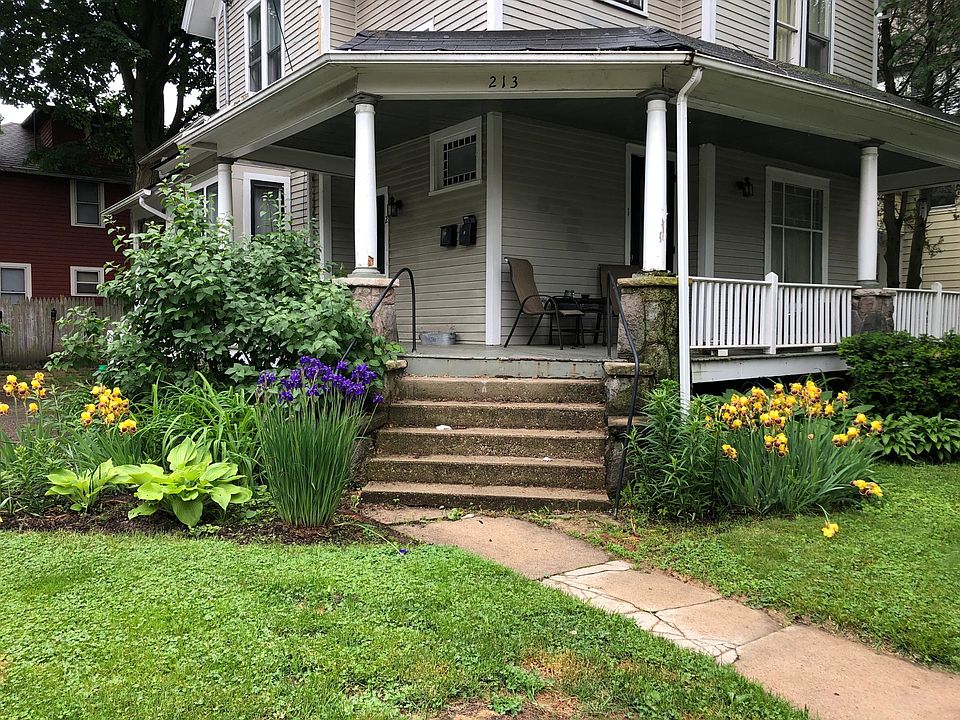 1st image of 213 W Vine St #1