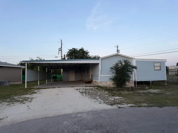 7 Ash St, Del Rio, TX 78840