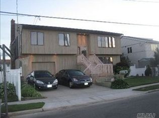 236 Pennsylvania Ave, Island Park, NY 11558