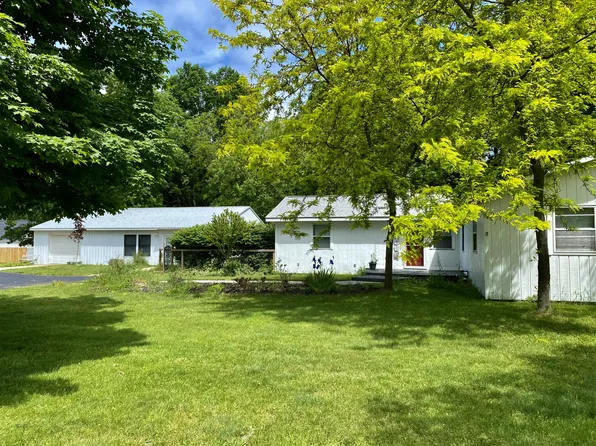 78 Wiley Rd, Douglas, MI 49406