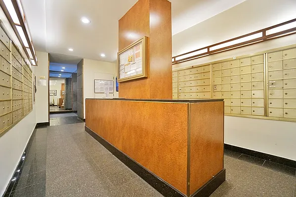 Sold by Get Listed! Get Sold! NYC | media 19