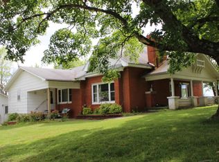 124 Hutchins St, Marshfield, IL 60098