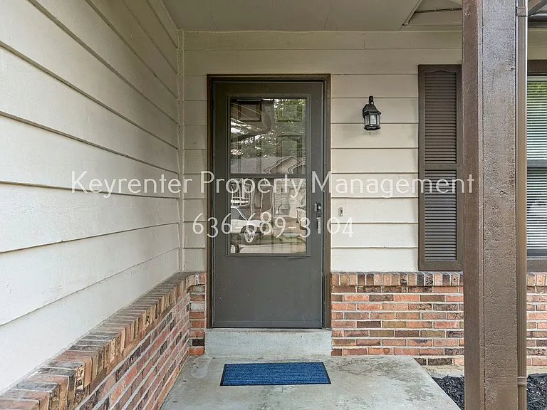 357 Della Dr — Photo 15
