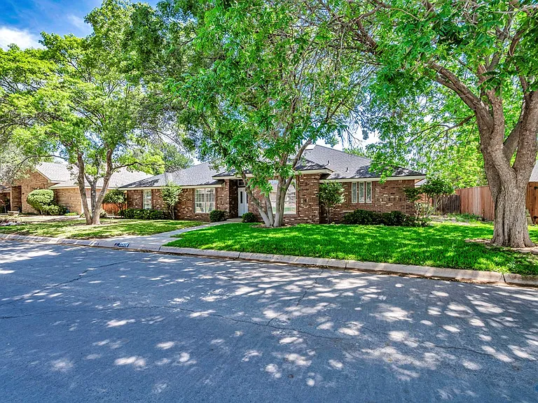 5504 Kingston Dr — Photo 5