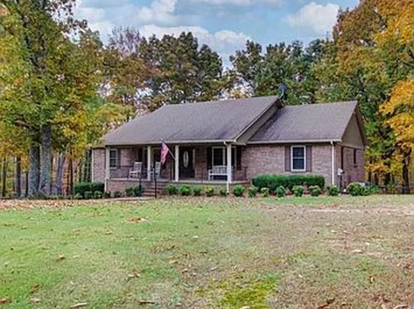 72 Signal Point Rd, Laceys Spring, AL 35754