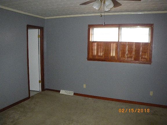 4th image of 222 Rollins Dr