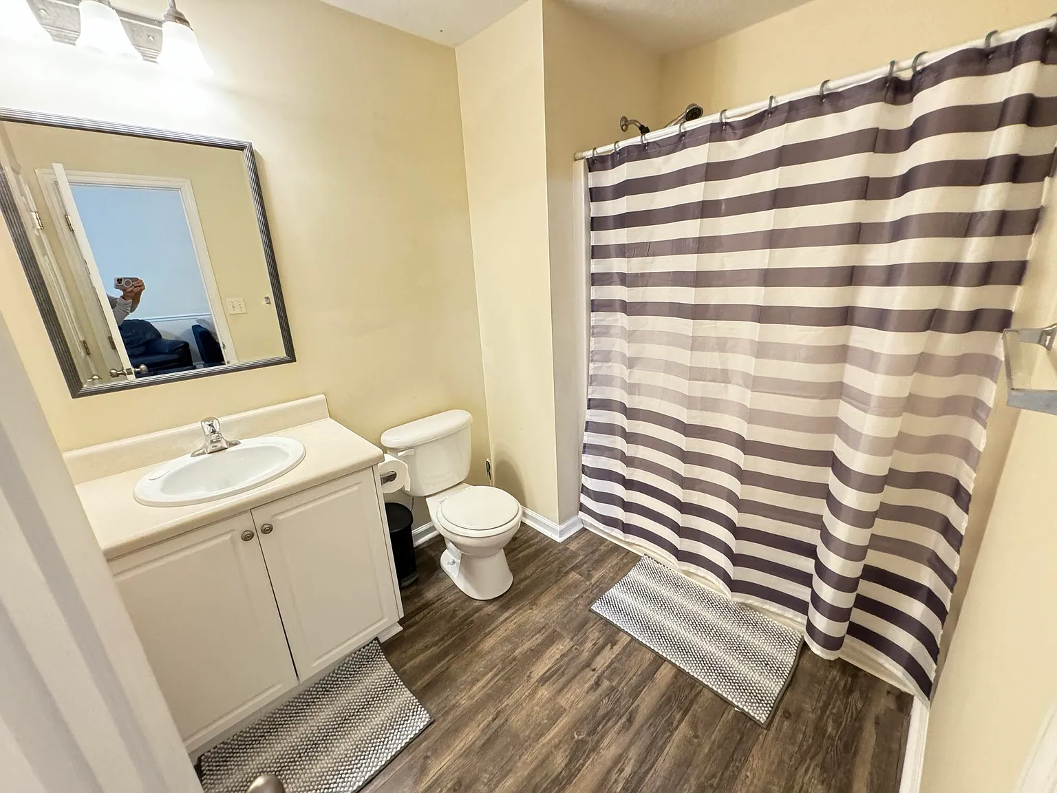 Room3 — Photo 2