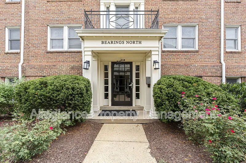 1 bed, 1.0 bath, 554 sqft, $1,995 — Photo 4