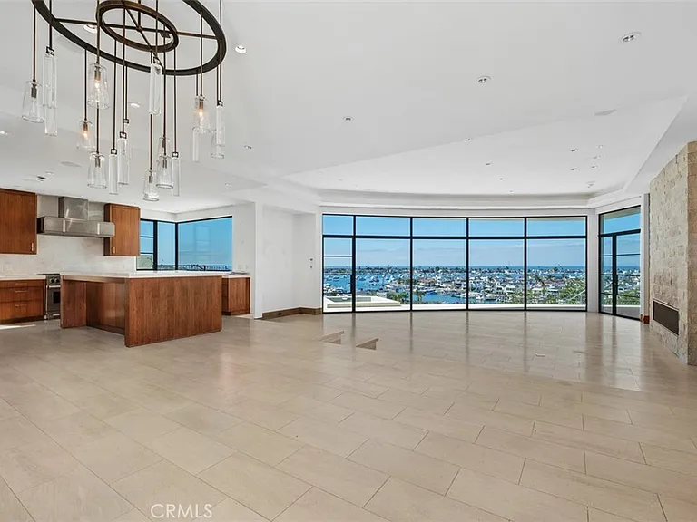 1523 Dolphin Ter — Photo 3