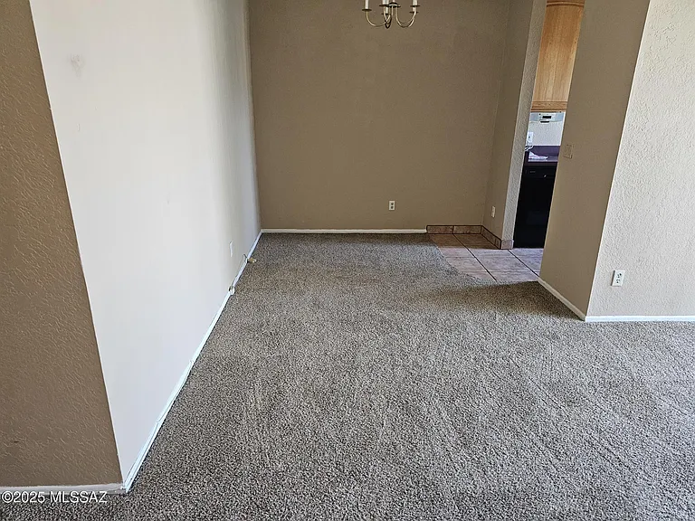 820 S Langley Ave #204 — Photo 4