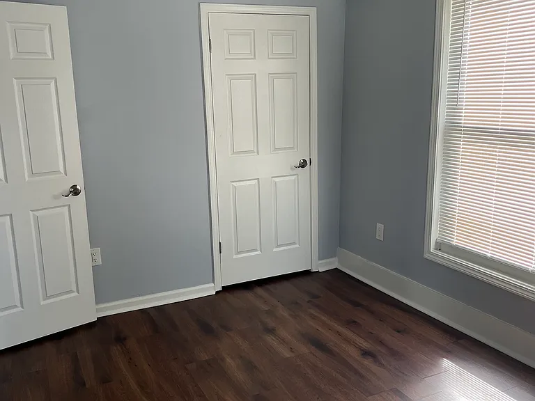 3836 Center St — Photo 13