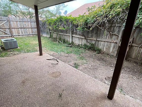 3rd image of 2708 Smith Blvd