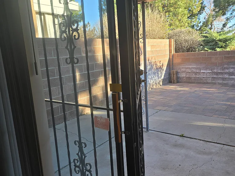 10120 Admiral Halsey Dr NE — Photo 14
