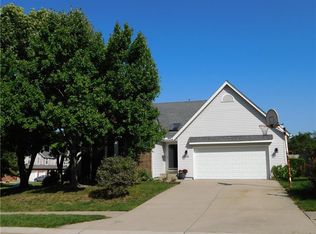 712 SE 10th Ter, Lees Summit, MO 64081