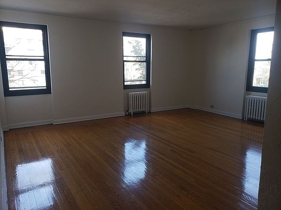 4th image of 2601 Henry Hudson Pkwy W #A31