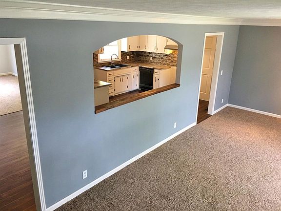 5th image of 2818 Mossdale Dr