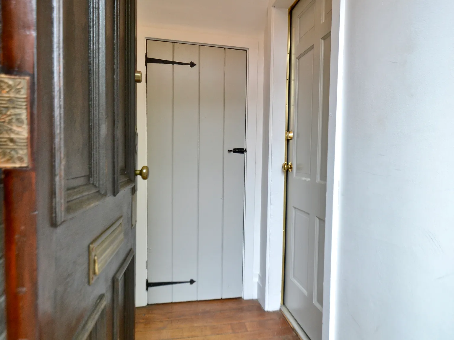 2 bed, 1.5 bath, 1125 sqft, $1,900 — Photo 3