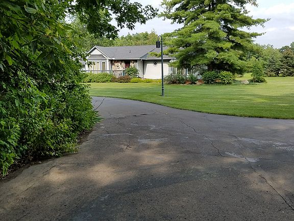 Set off far from the road