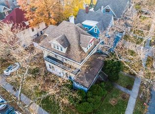 1320 Glenwood Rd, Brooklyn, NY 11230