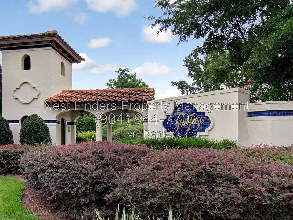 4063 Mizner Ct