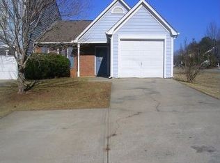 8109 Woodlake Dr, Riverdale, GA 30274