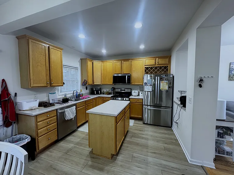 901 Raymond Rd — Photo 5