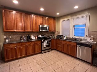 18 Homer St APT 1, Brookline, MA 02445