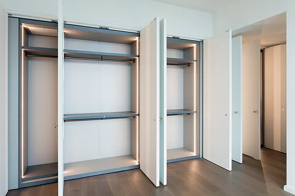 Rented by Douglas Elliman | media 33