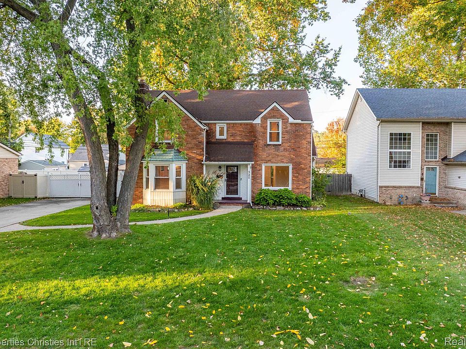 321 Fisher Ct, photo 2