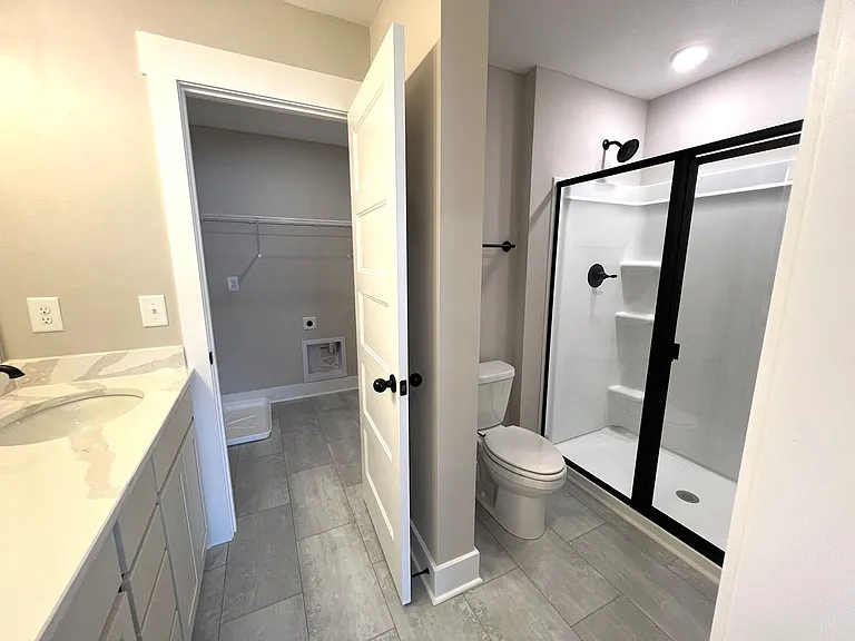 304 Lynwood Station Blvd — Photo 18