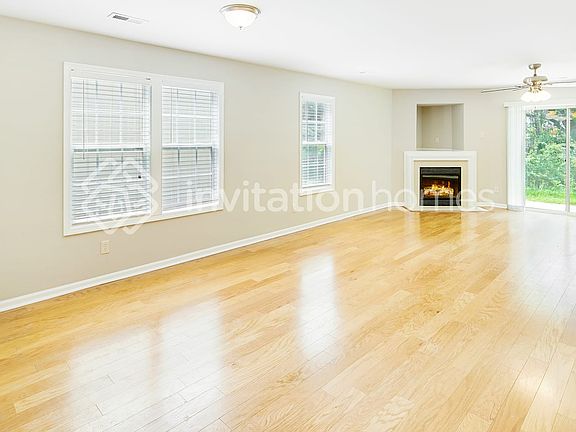 3rd image of 5512 Waverly Lynn Ln