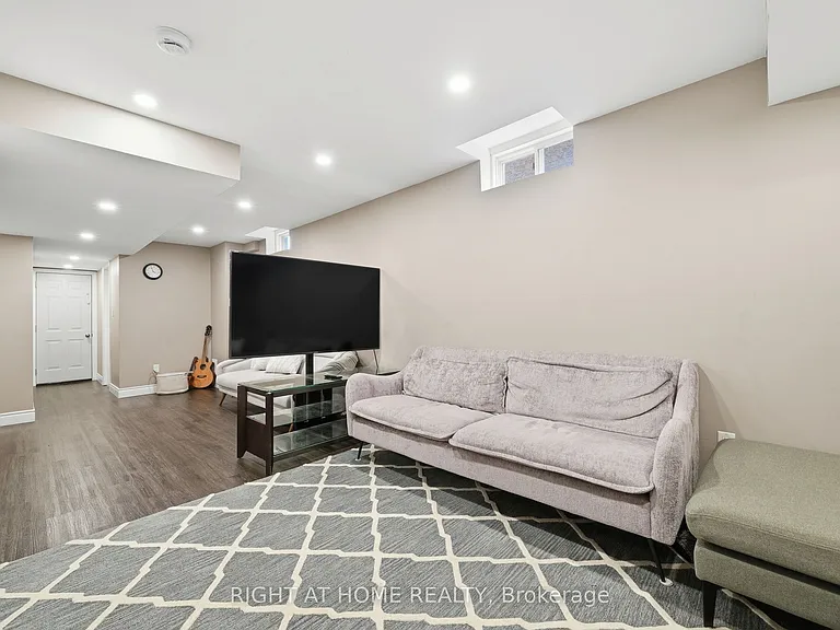 1209 Mary Lou St — Photo 33