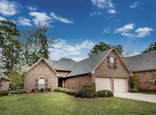 126 Wells Ct, Canton, MS 39046