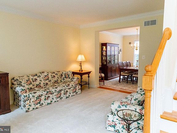 5th image of 1311 Stonegate Dr