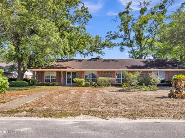 2181 George Walton Dr, Biloxi, MS 39531