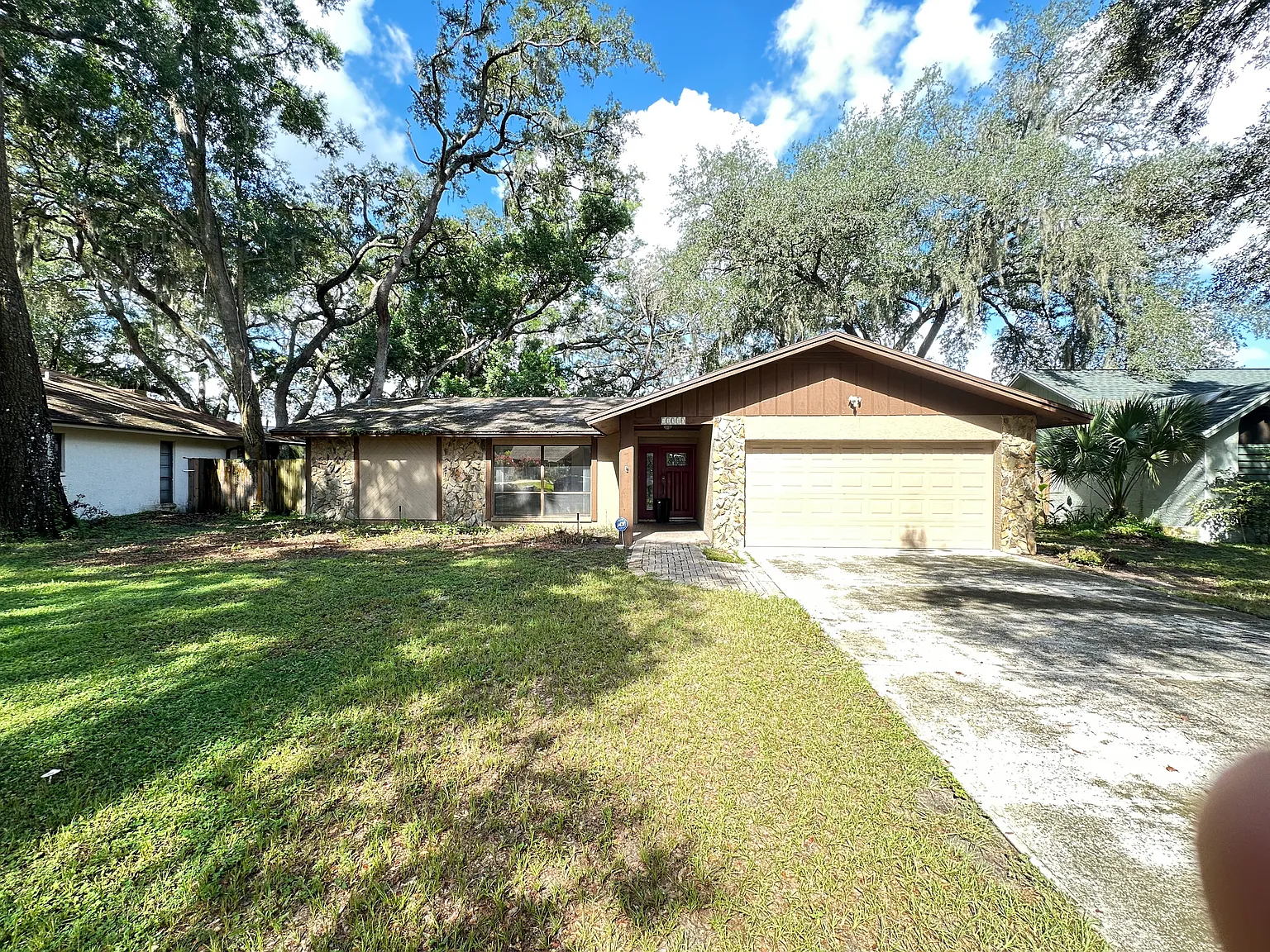 11310 Linbanks Pl — Photo 2