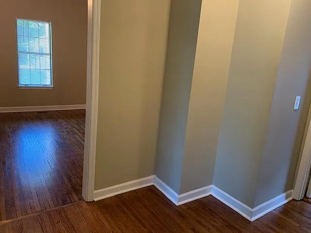 1227 Chester Ave — Photo 11