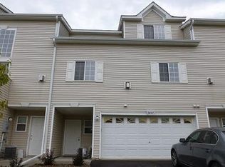 9457 Marshall Rd, Eden Prairie, MN 55347