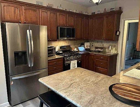 5th image of 5905 Virginia Dr